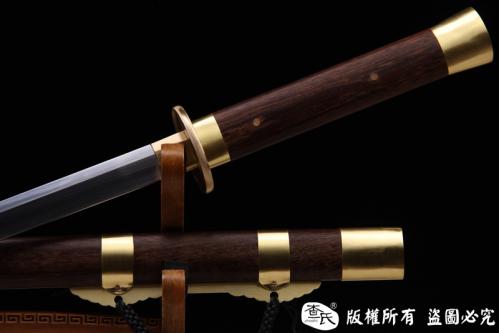 龙斩唐刀-性能好-可以砍铁
