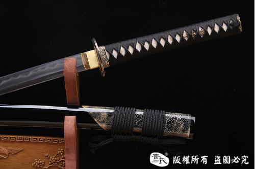 百炼钢烧刃墨刀